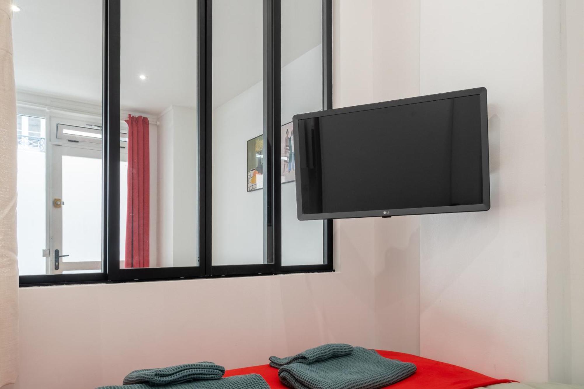 Lavie Maison Eiffel Ac Hot Tub Paris Extérieur photo